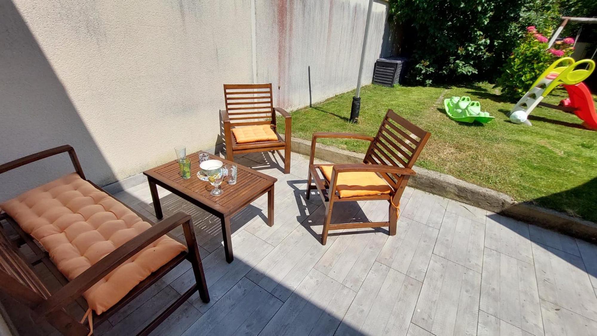 Le So Wild, Maison Avec Jardin Clos, Terrasse Amenagee, 5 Mn A Pied Commerce, Terrain De Tennis, A 800 M De La Plage D'Omaha Beach Jeux Arcade, Jouets, Materiel Jeunes Enfants Enfants, Table Ping-Pong Vierville-sur-Mer Ngoại thất bức ảnh
